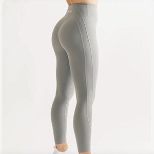 Alphalete Pulse Surge Leggings